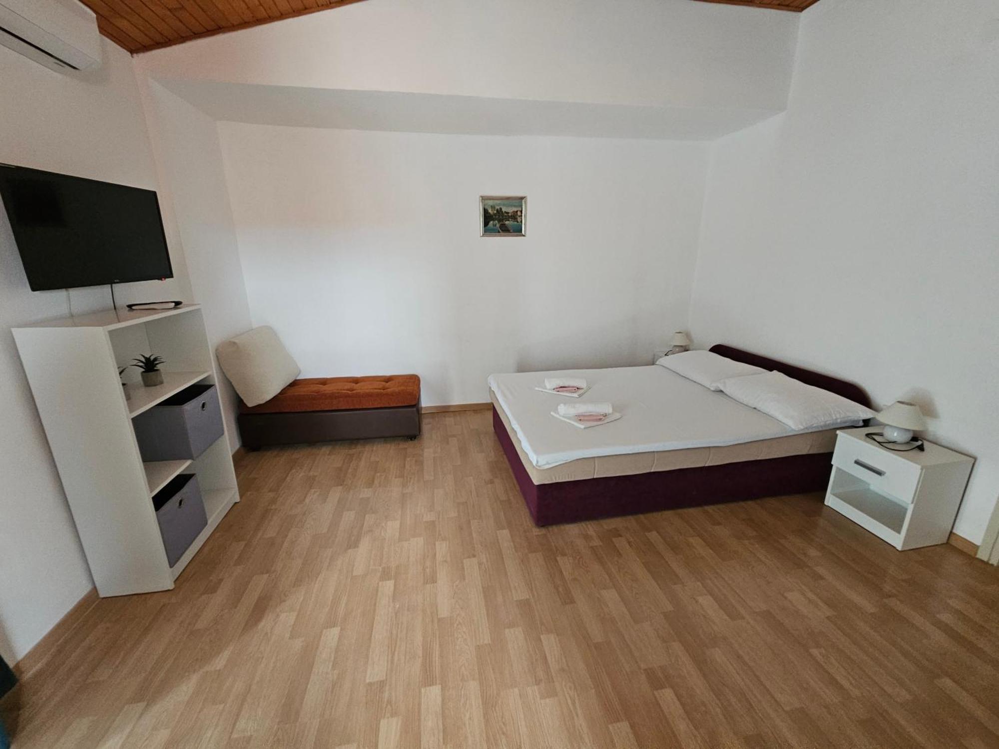 House Katka Otel Vodice Oda fotoğraf