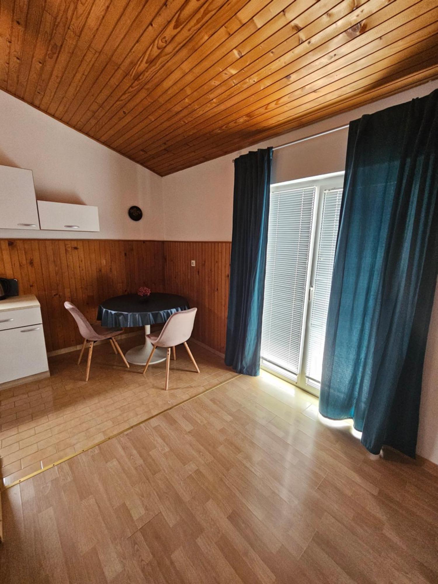 House Katka Otel Vodice Oda fotoğraf